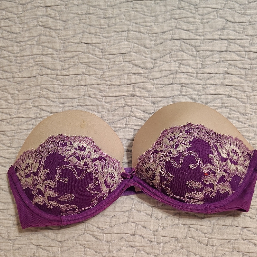 Strapless Purple Lace Underwire Bra